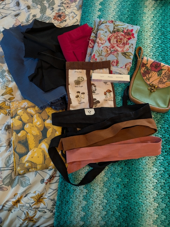 Son de Flor Accessories - Son de Flor Black Linen Scrap Pieces & Ren Faire Pouches